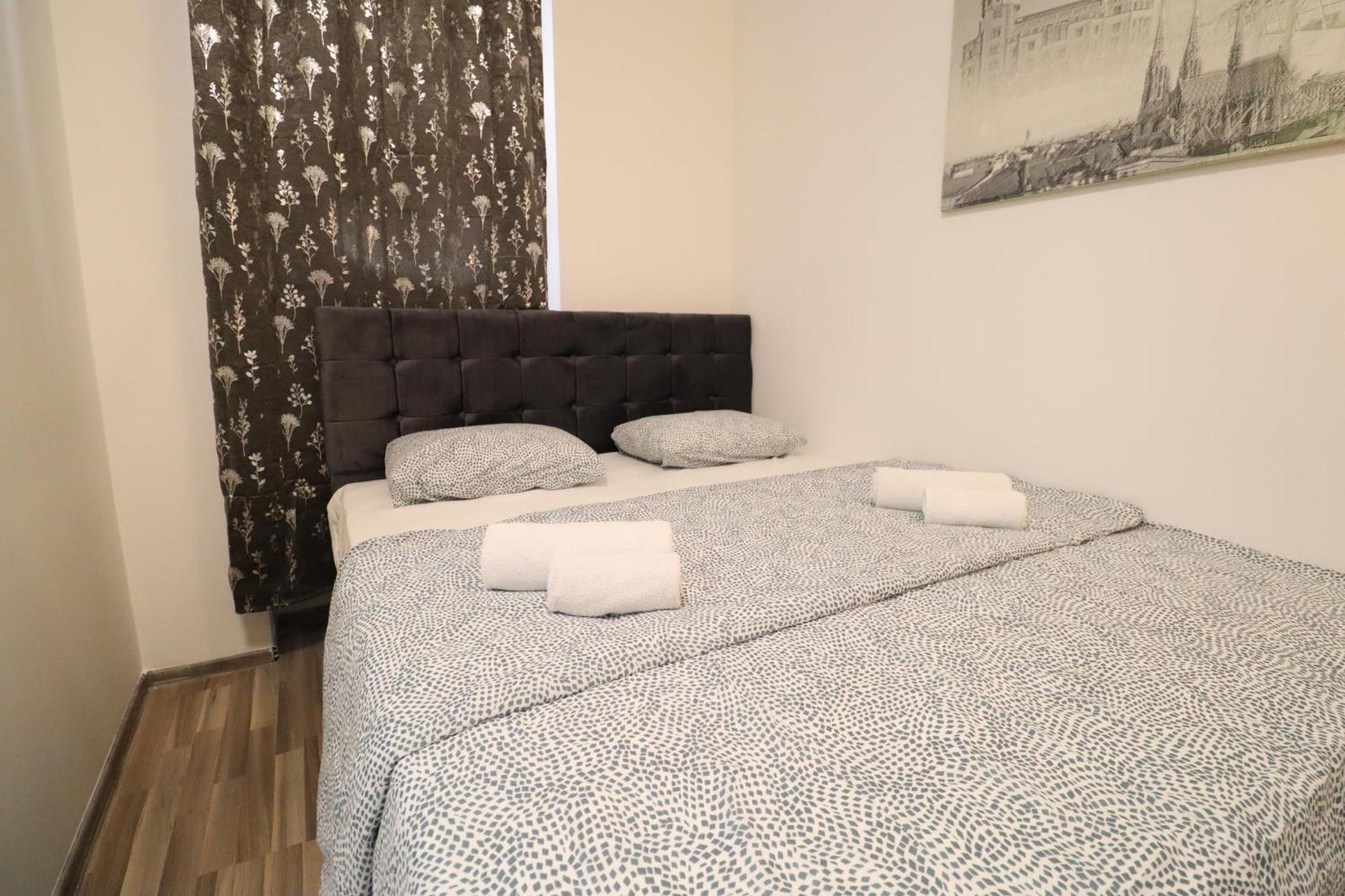 Grey Palazzo 1050 Aparthotel