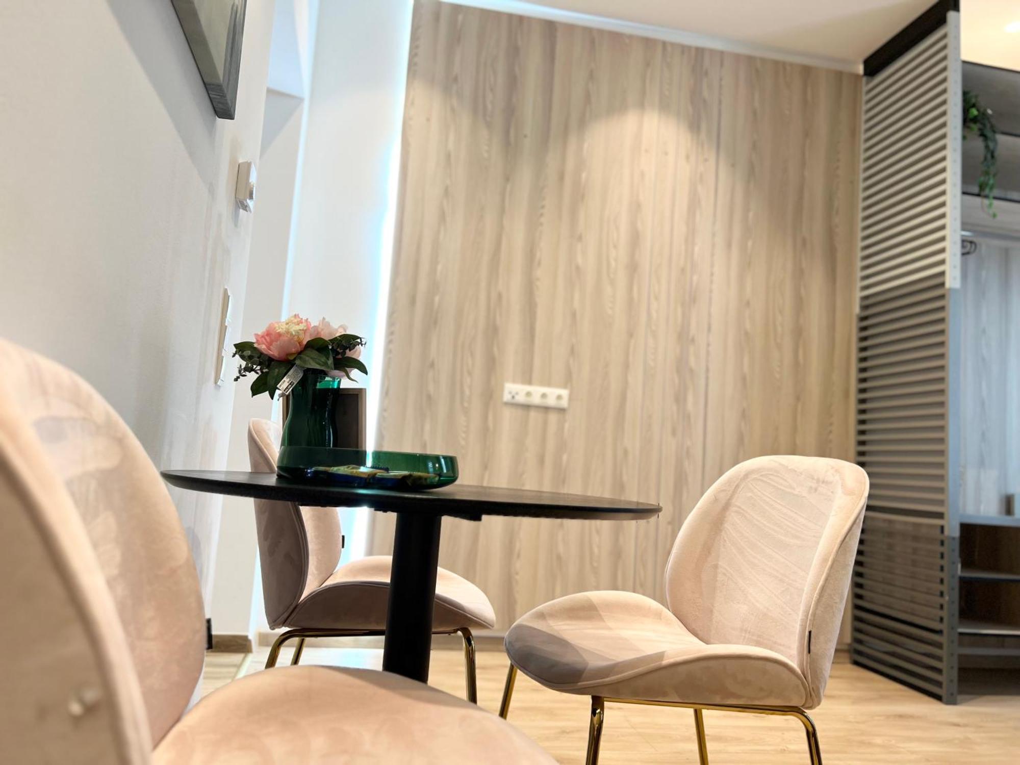Charm Meidling Viena