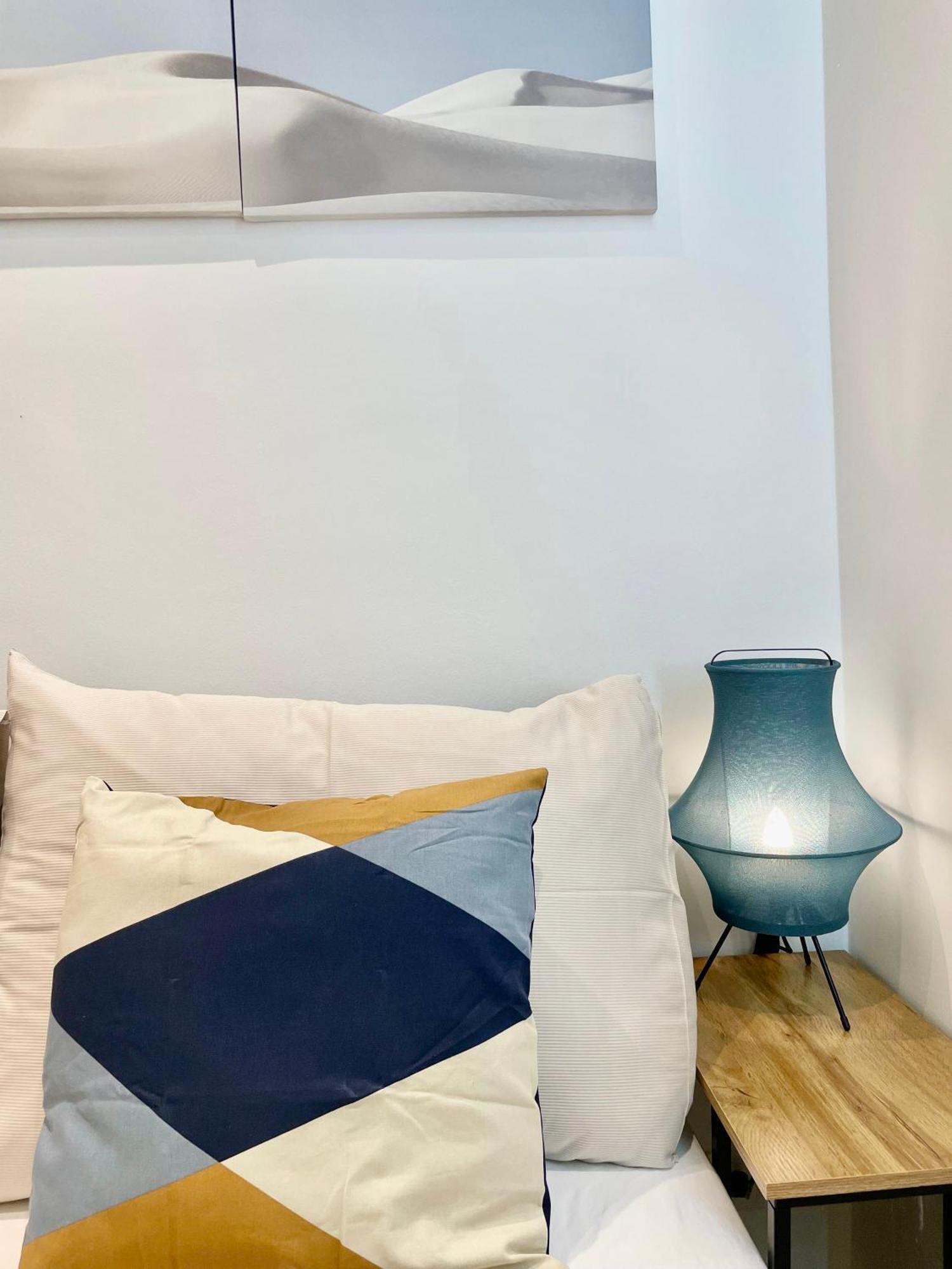 Charm Favoriten Apartment *