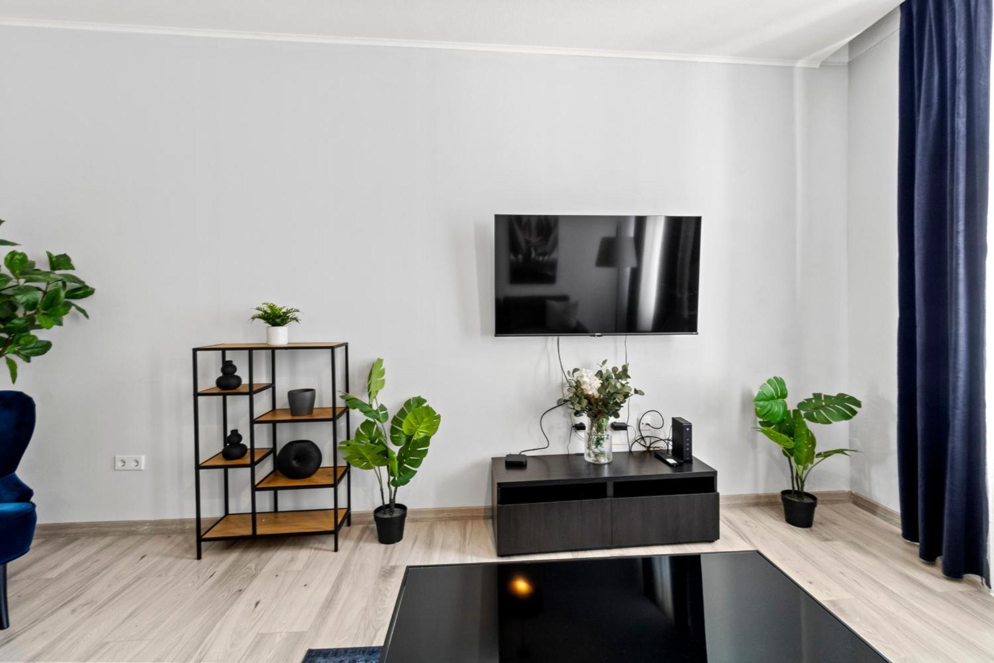 Apartment Balcony Apartment, 4 Min To U3 Zipperer Strasse