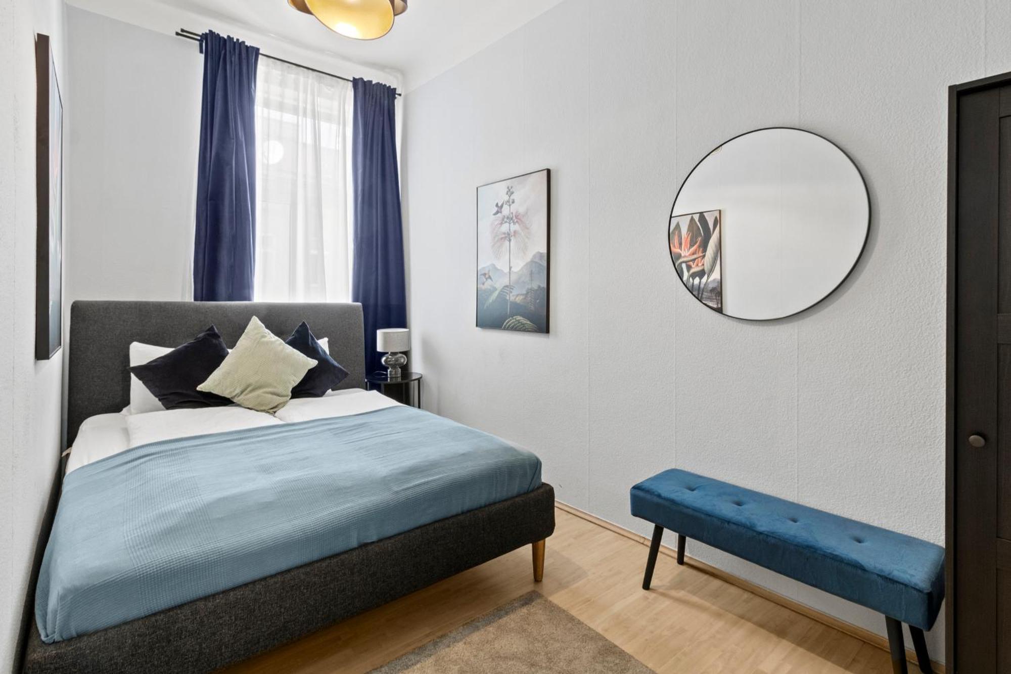 Balcony Apartment, 4 Min To U3 Zipperer Strasse