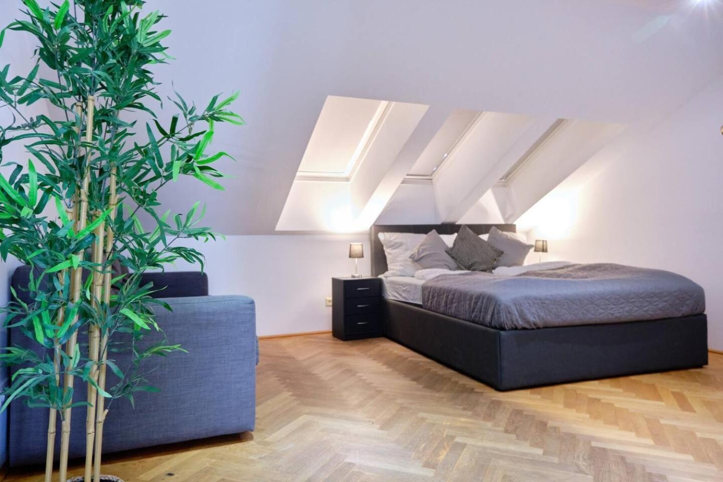 Stylish I 5 Minutes To U1 Reumannplatz I 15 Min To Center * Vienna