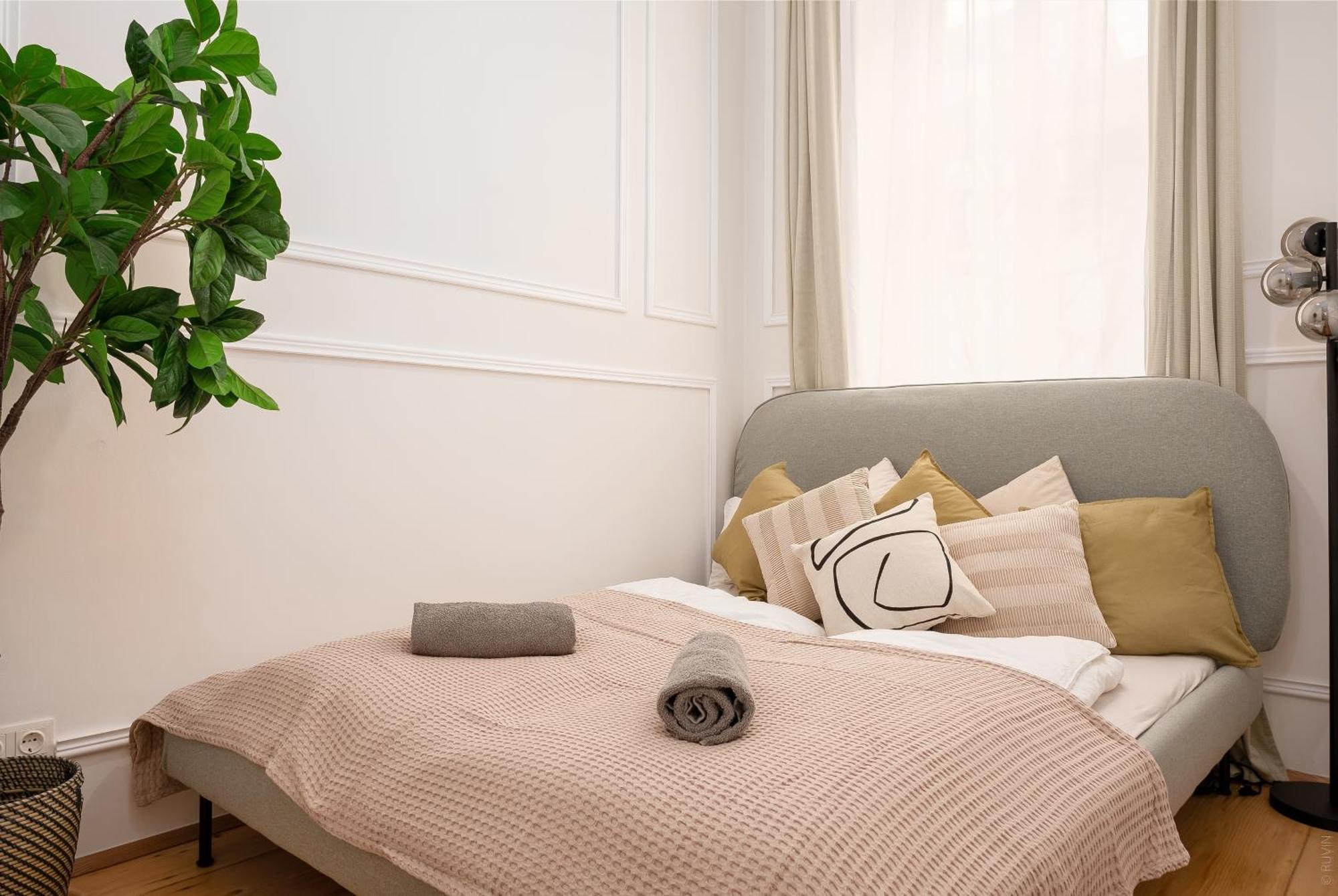 Apartment Next To Shopping Street And Subway Station, Few Minutes To Stephansplatz *