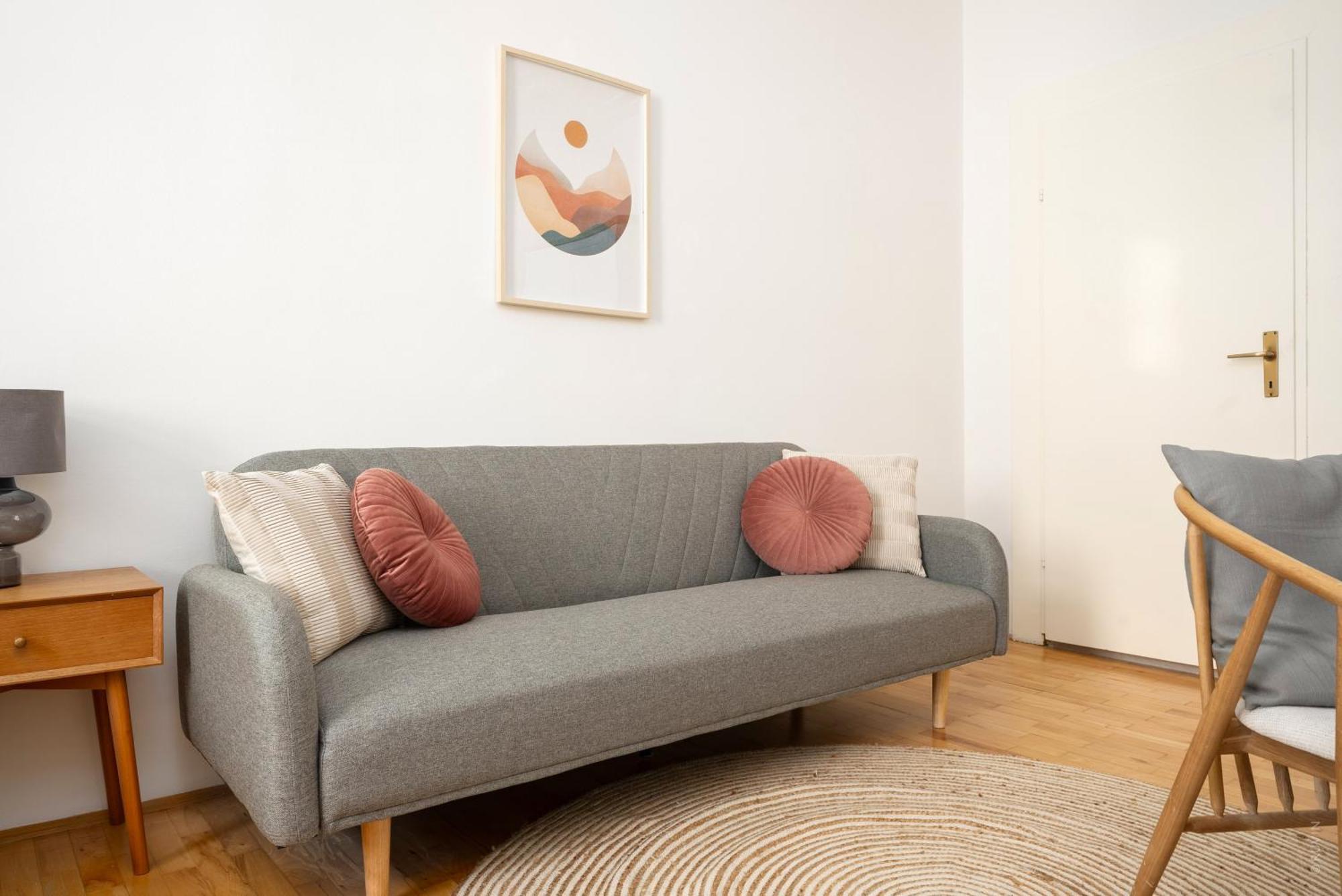 Stylish I 5 Minutes To U1 Reumannplatz I 15 Min To Center Apartment
