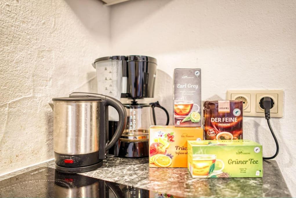 Apartment Next To Shopping Street And Subway Station, Few Minutes To Stephansplatz Wien