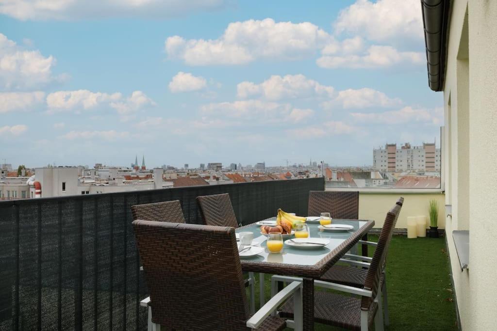 Exclusive 2-bedroom Loft With Scenic Rooftop Views Apartment Vienna