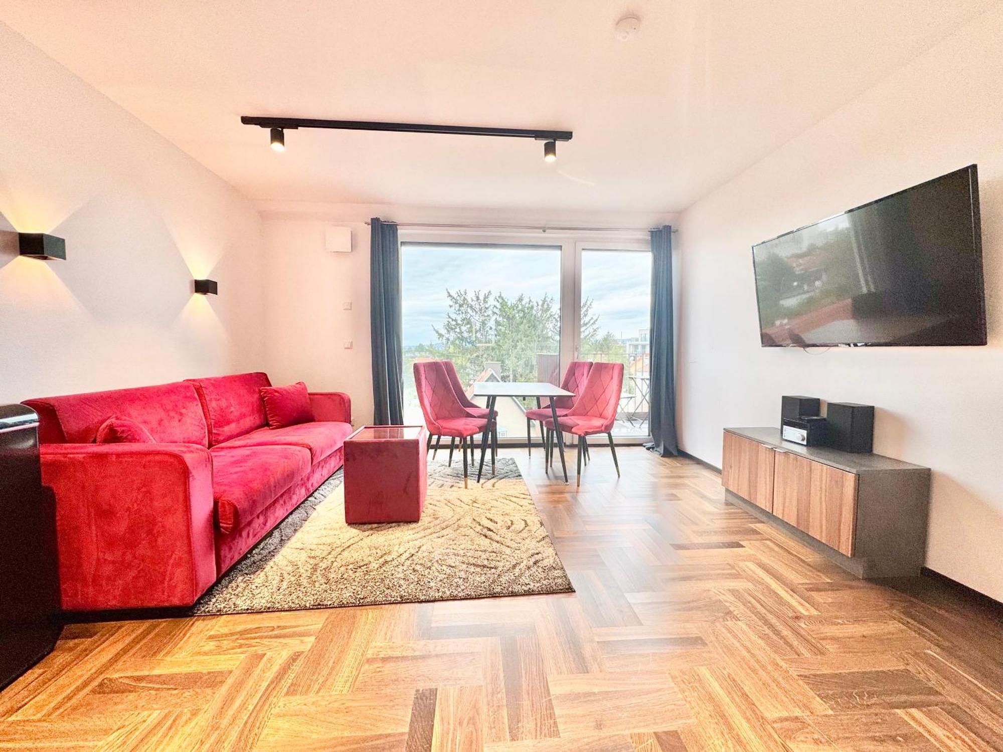 Mit Balkon Apartment *
