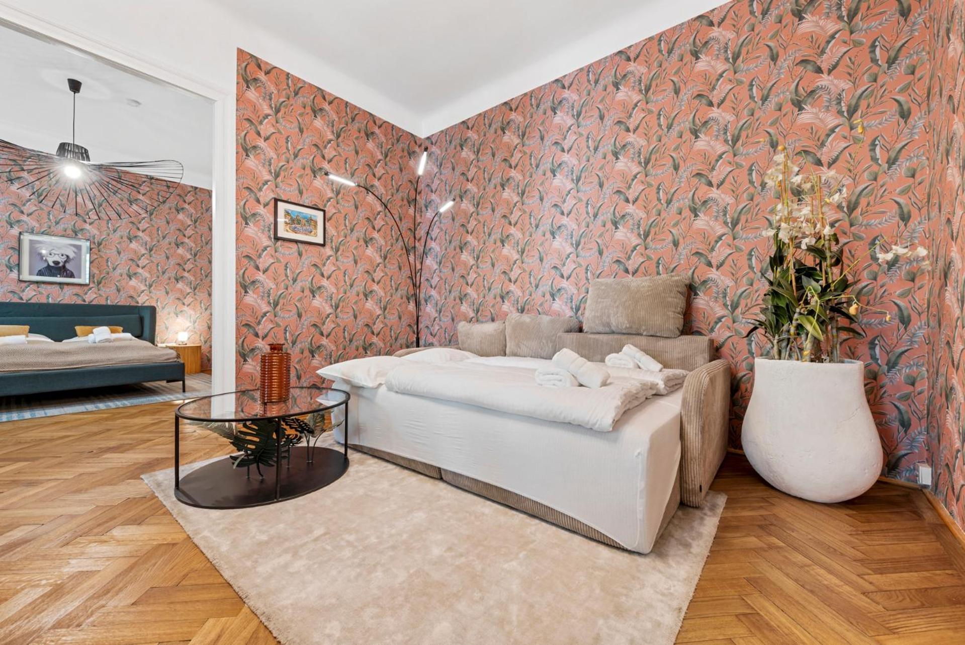 4ty3 - Spacious In The Heart Of The 8th District Is Calling Apartment