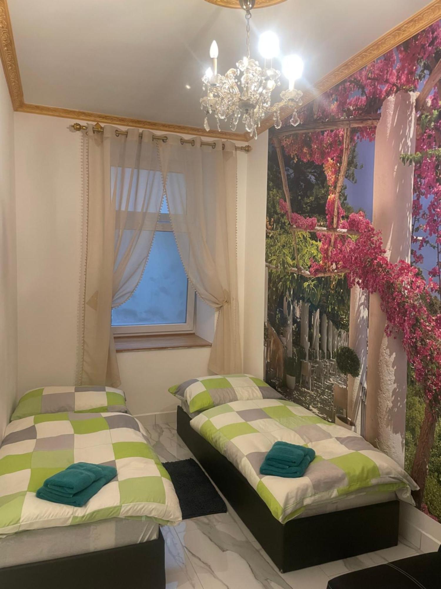 Hostel Viktoria *