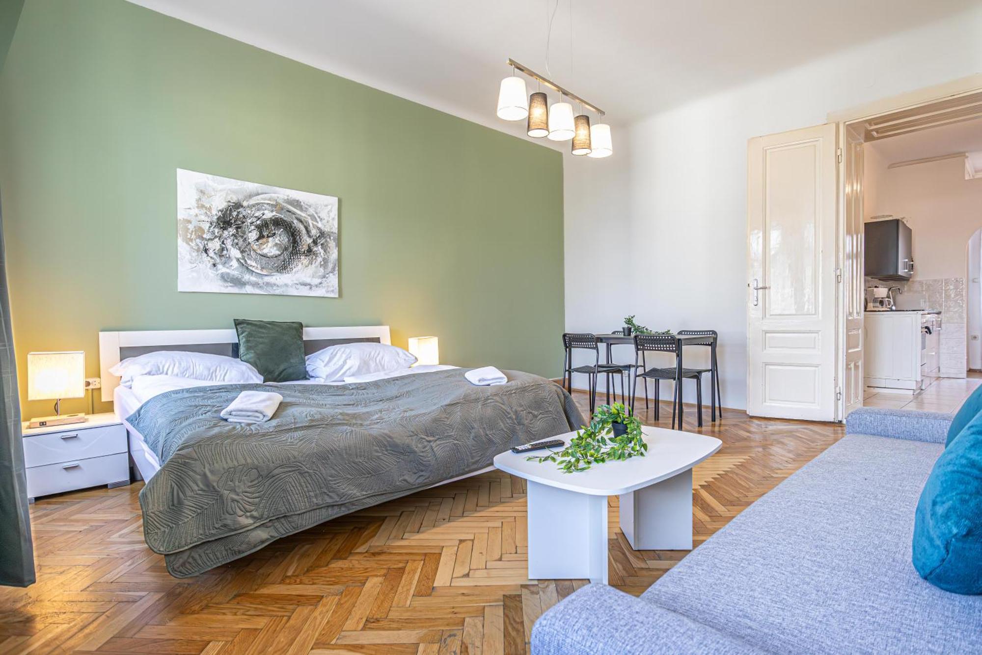 Lovely Shared At Prime Location For Longstays Apartment *