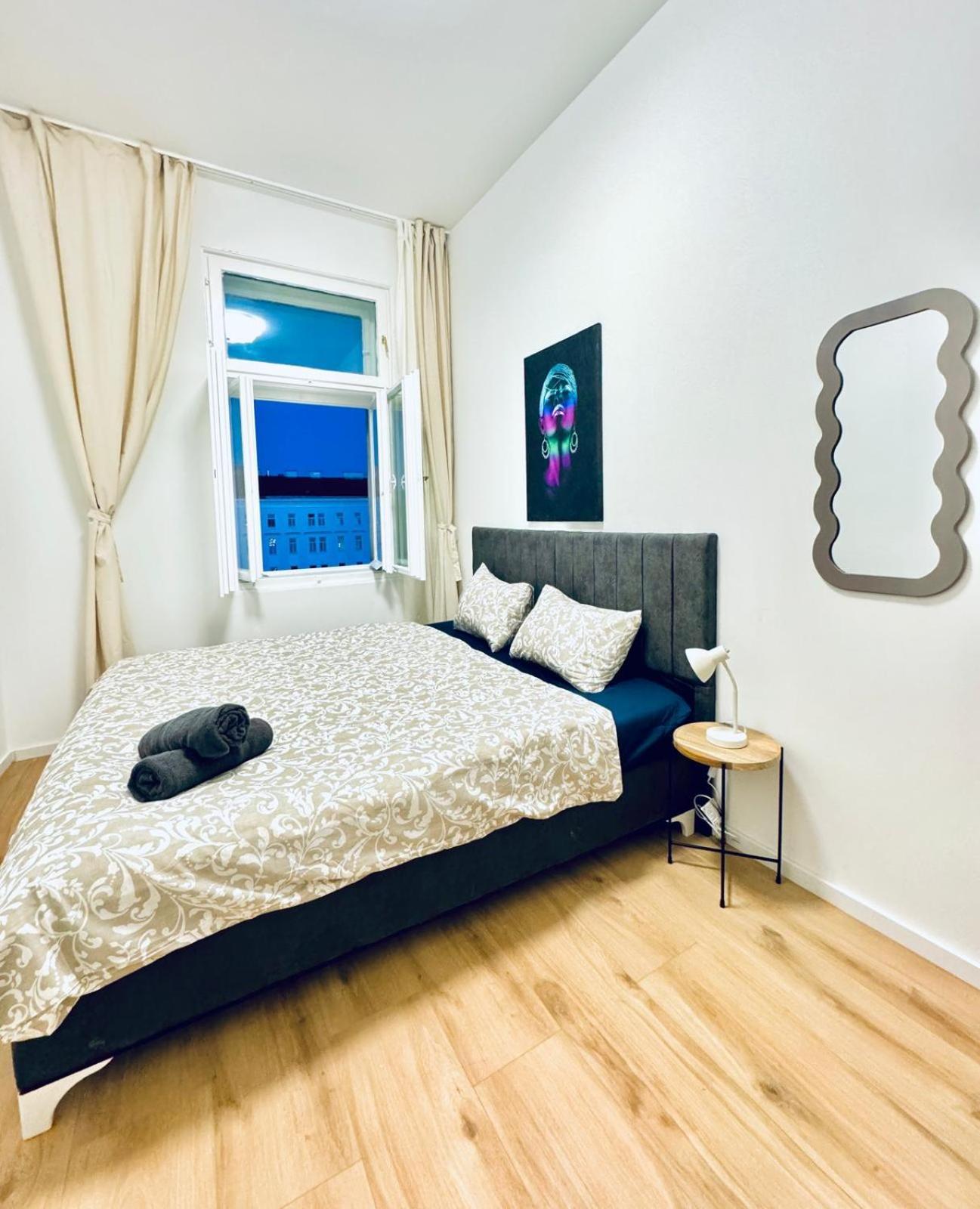 4br Shared With View Only 7- Min To Westbahnhof *