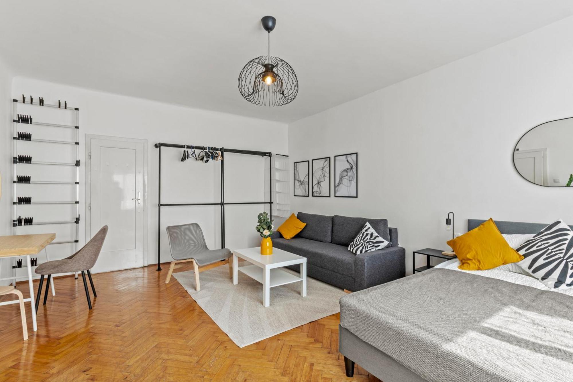 Zentrale Fuer 12 Gaeste - 4 Schlafzimmer