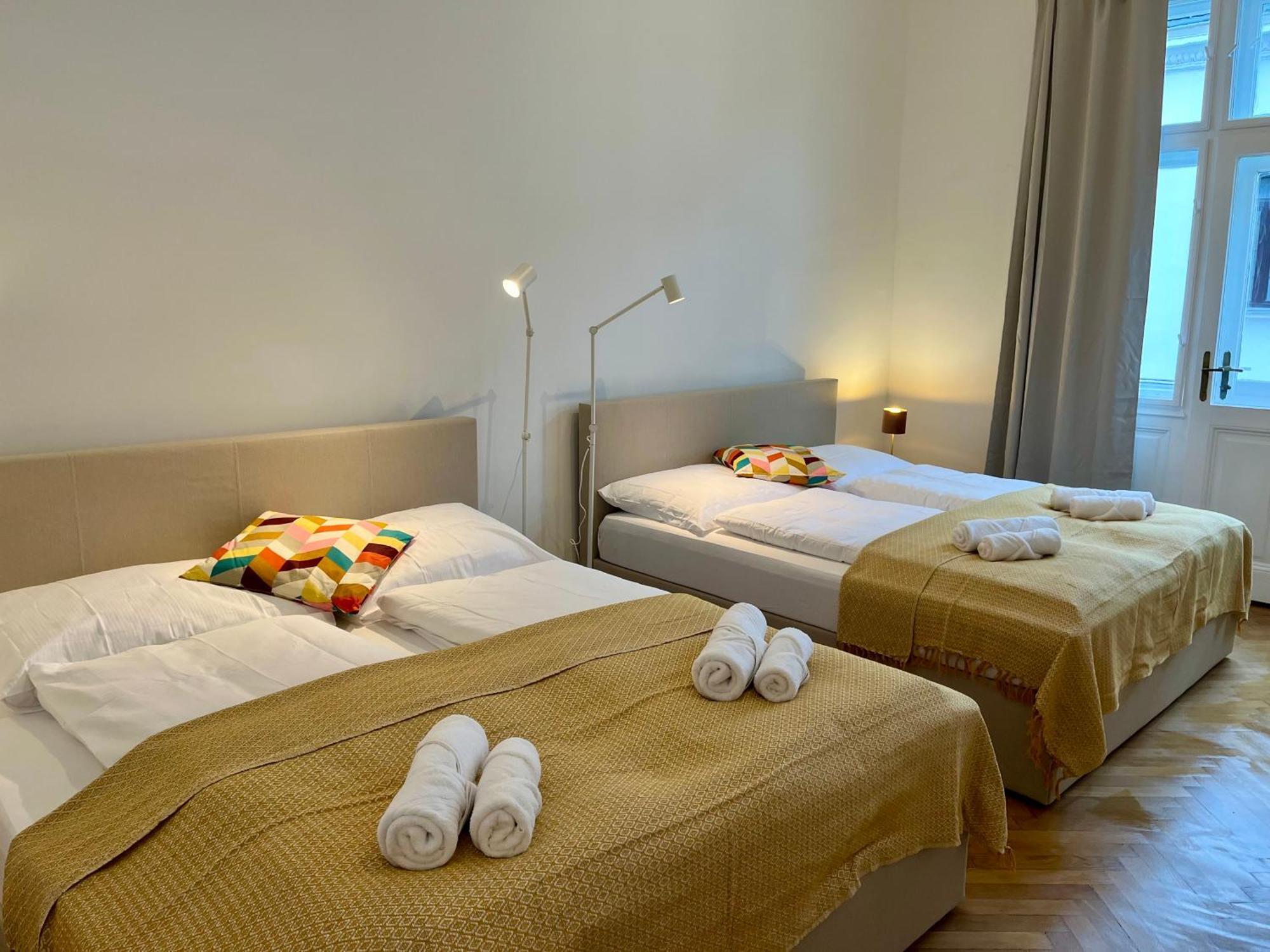 Appartamento Grosszuegiger Wiener Altbau Gleich Neben Schoenbrunn