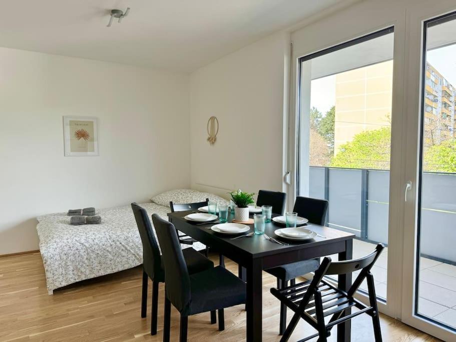 Appartamento Modern Danube With Balcony & Free Parking *