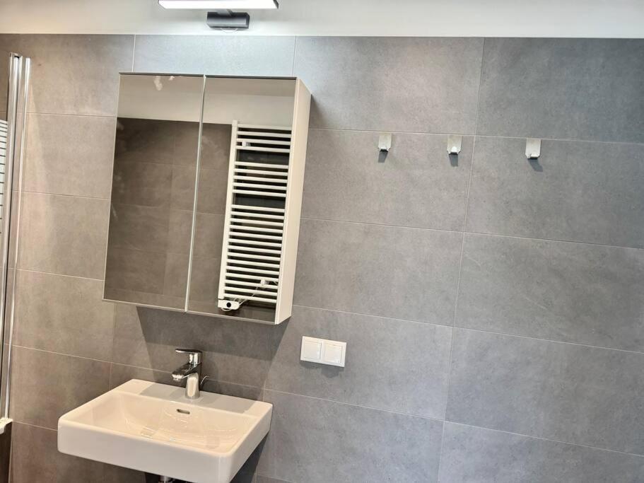 Appartamento Modern Danube With Balcony & Free Parking *