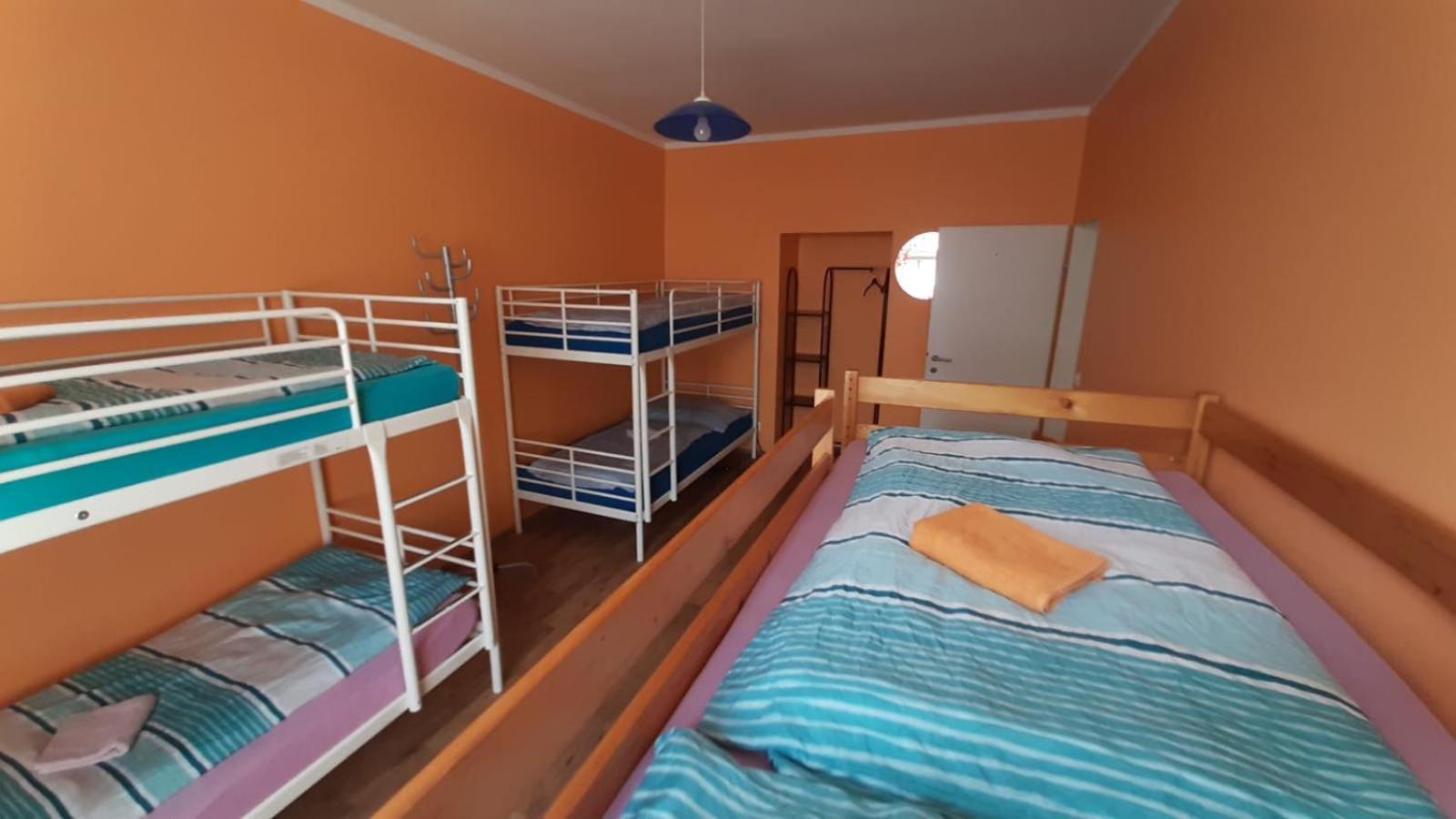 Homestay Monterooms Schoenbrunn 10 Minutes To Downtown