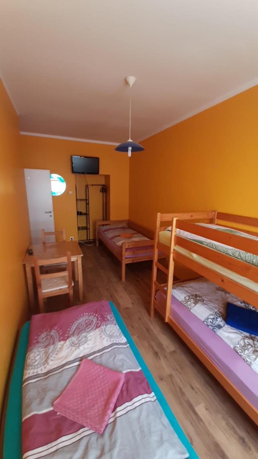 Homestay Monterooms Schoenbrunn 10 Minutes To Downtown Vienna