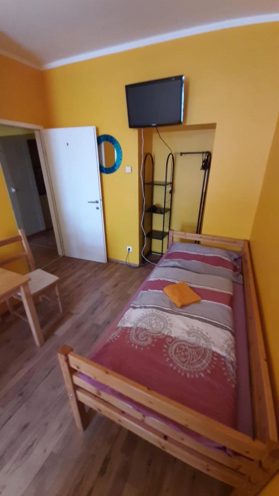 Homestay Monterooms Schoenbrunn 10 Minutes To Downtown