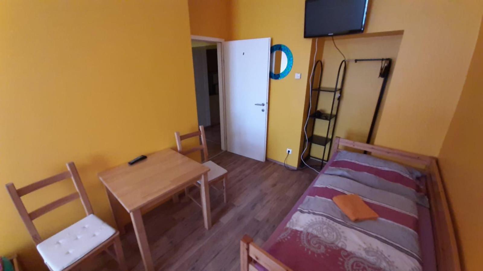 Monterooms Schoenbrunn 10 Minutes To Downtown *