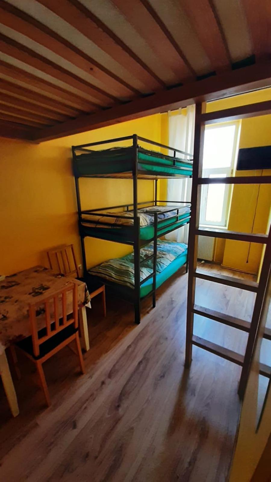 Relaxrooms Hernals Homestay Vienna