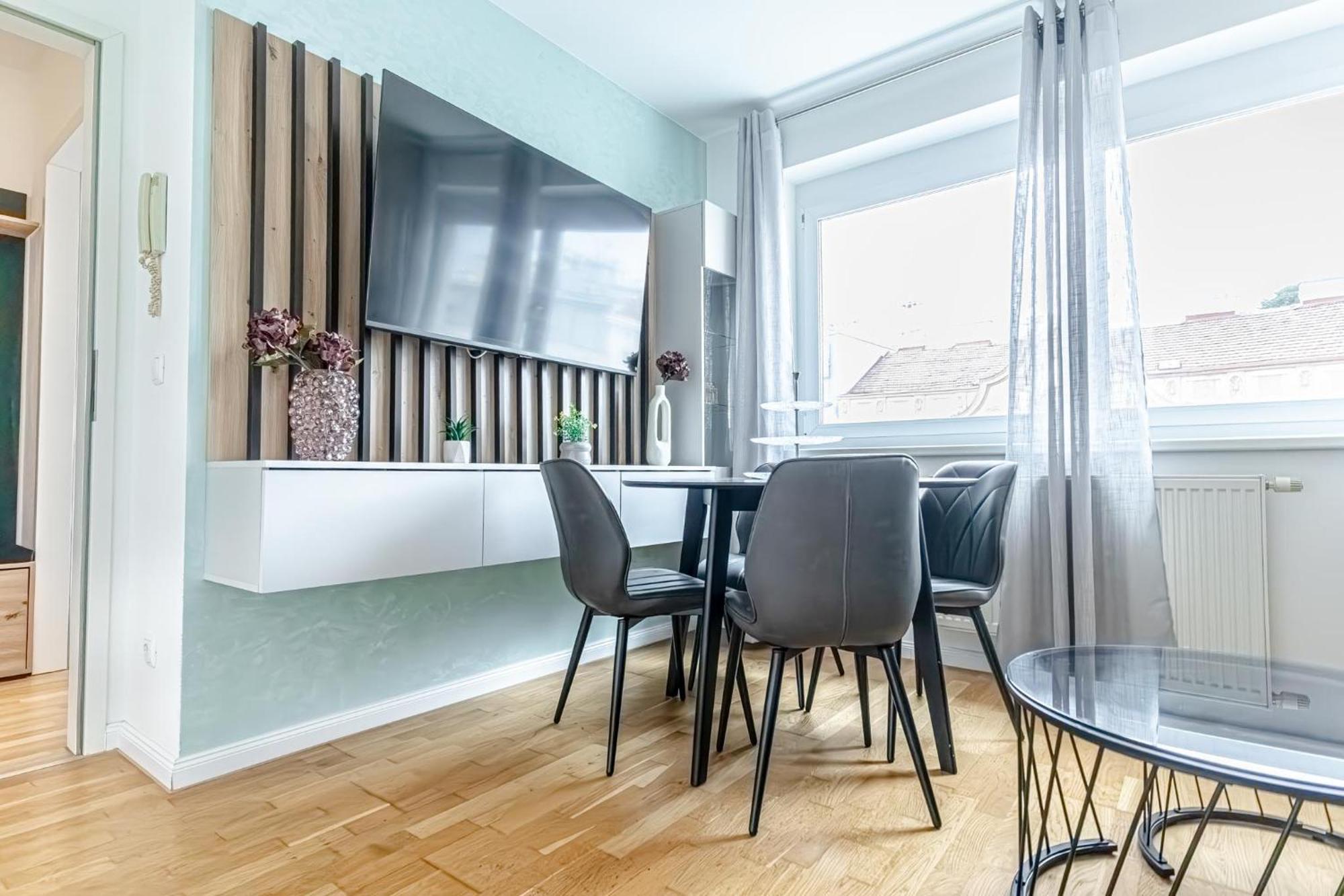 Apartment Chic 1br And 1lr In