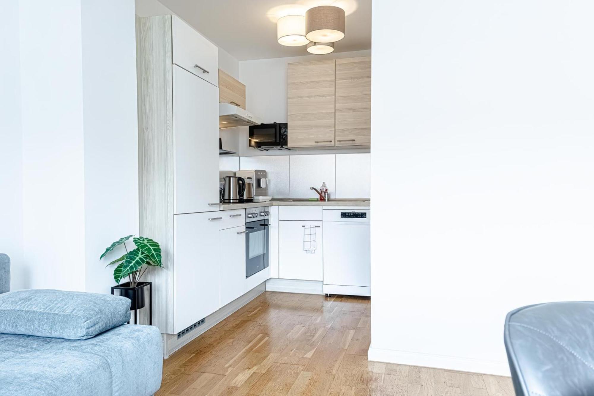 Chic 1br And 1lr In *
