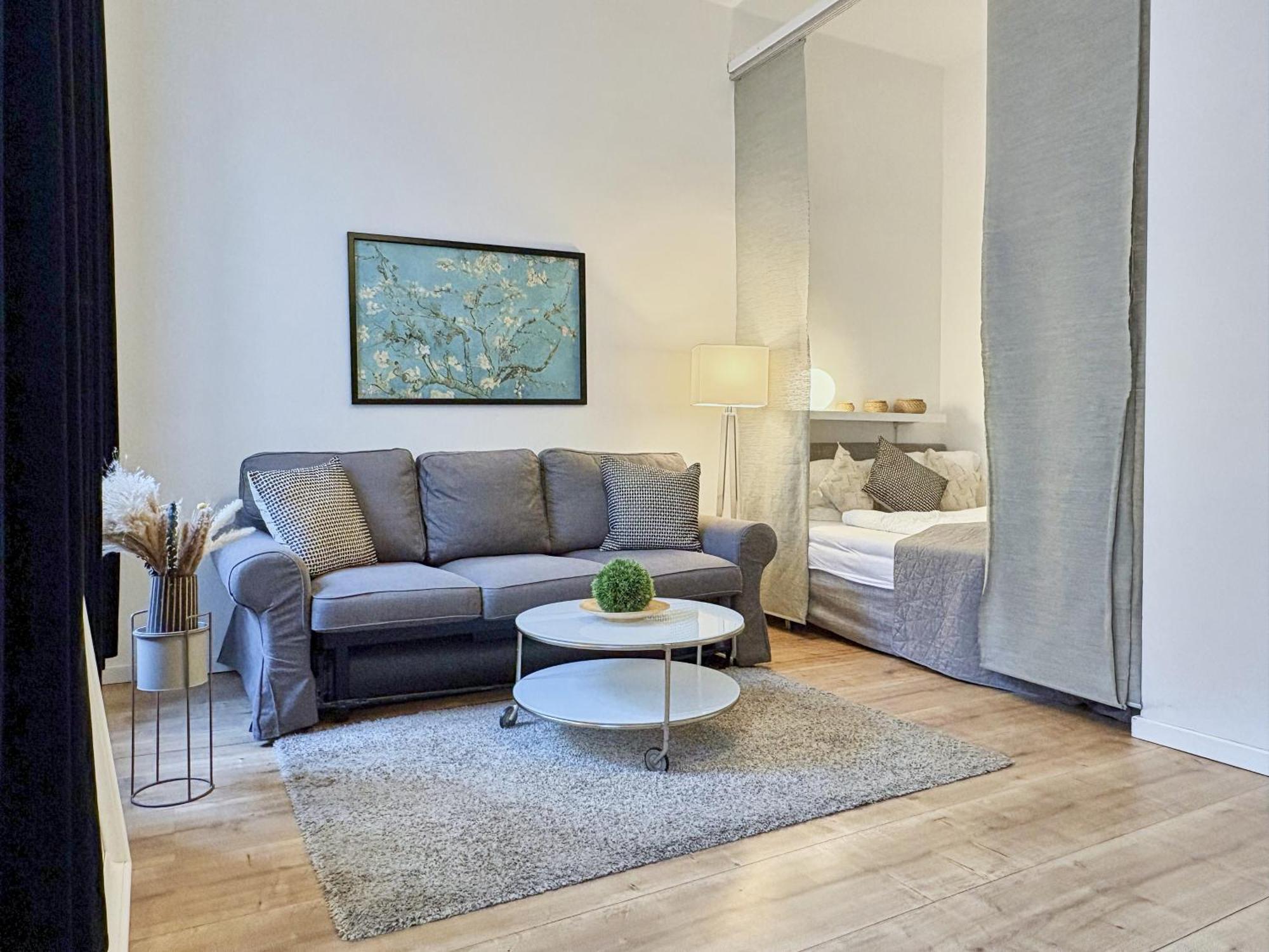 Luxurious And Bright, 5 Min To City Center Apartamento Viena