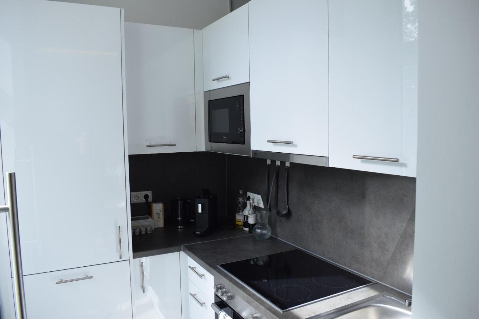 11 Apartment *