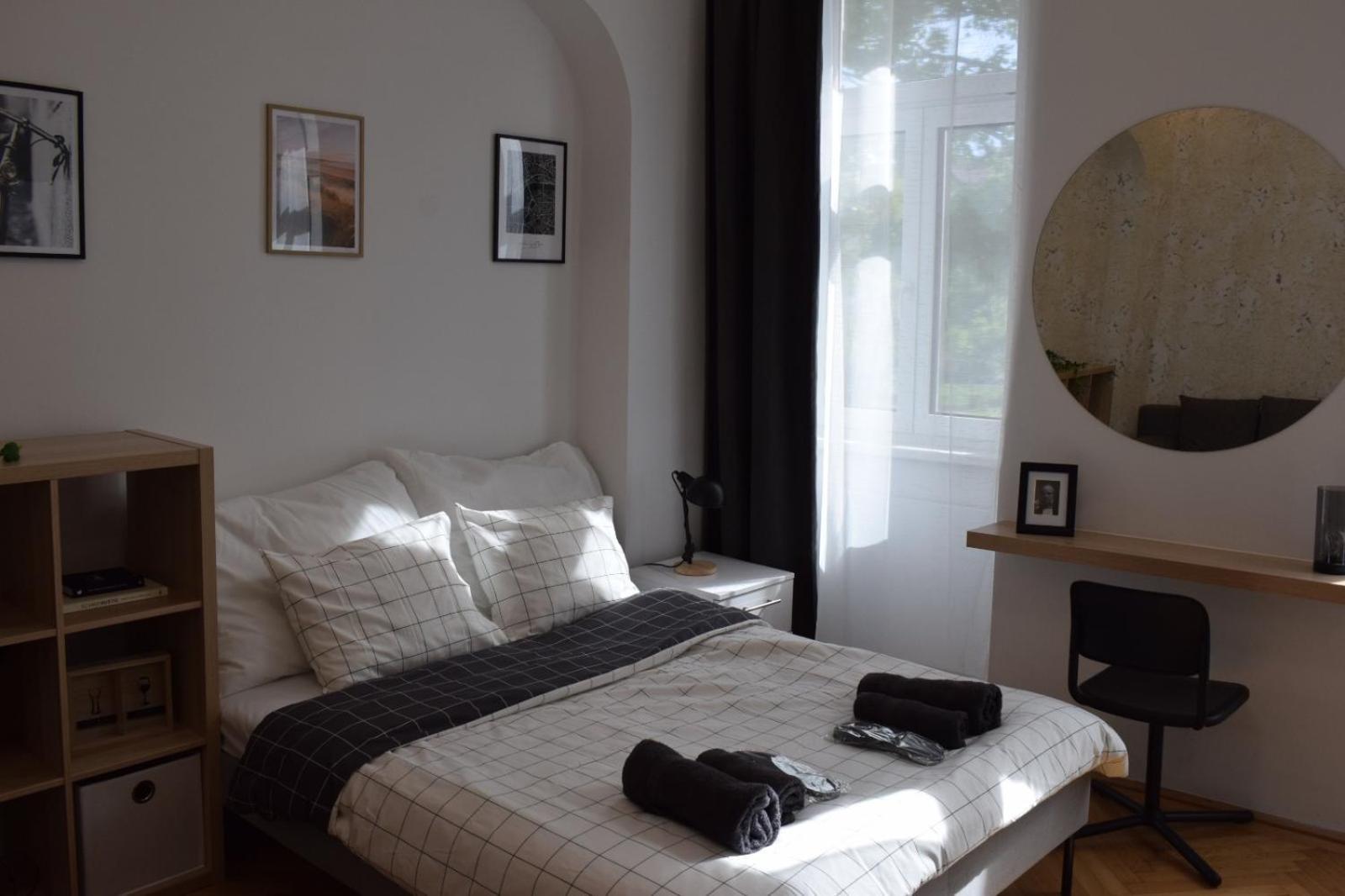 11 Apartment