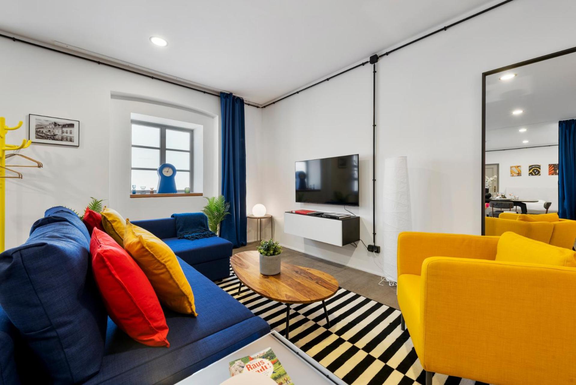 4ty3 - Townhouse Loft Is Calling *