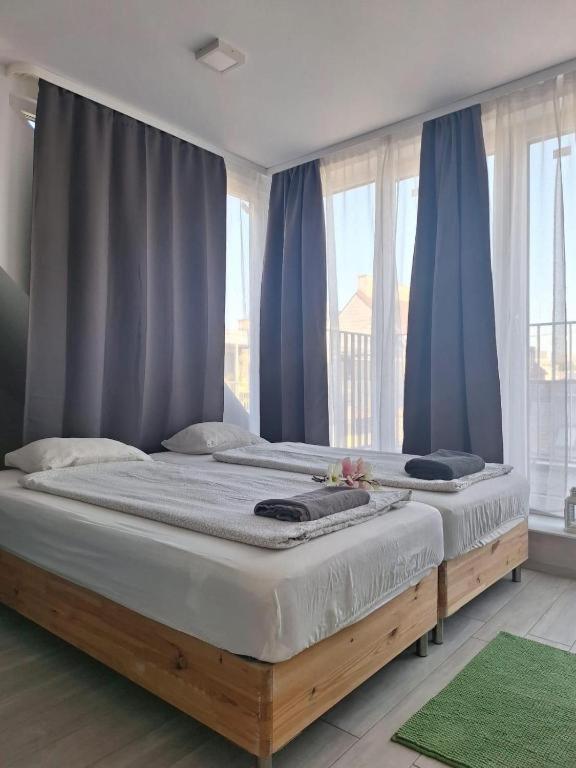 Betariel'com Westbahnhof W * Wien