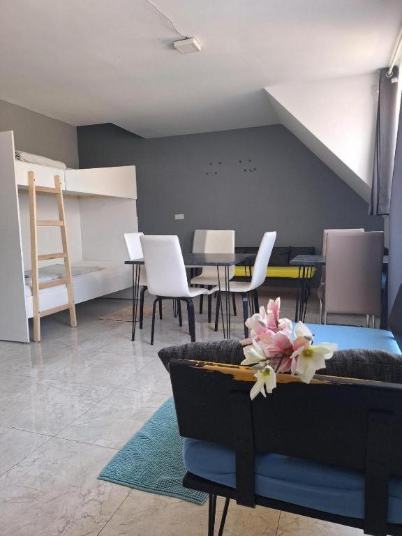 Betariel'com Westbahnhof W Apartment
