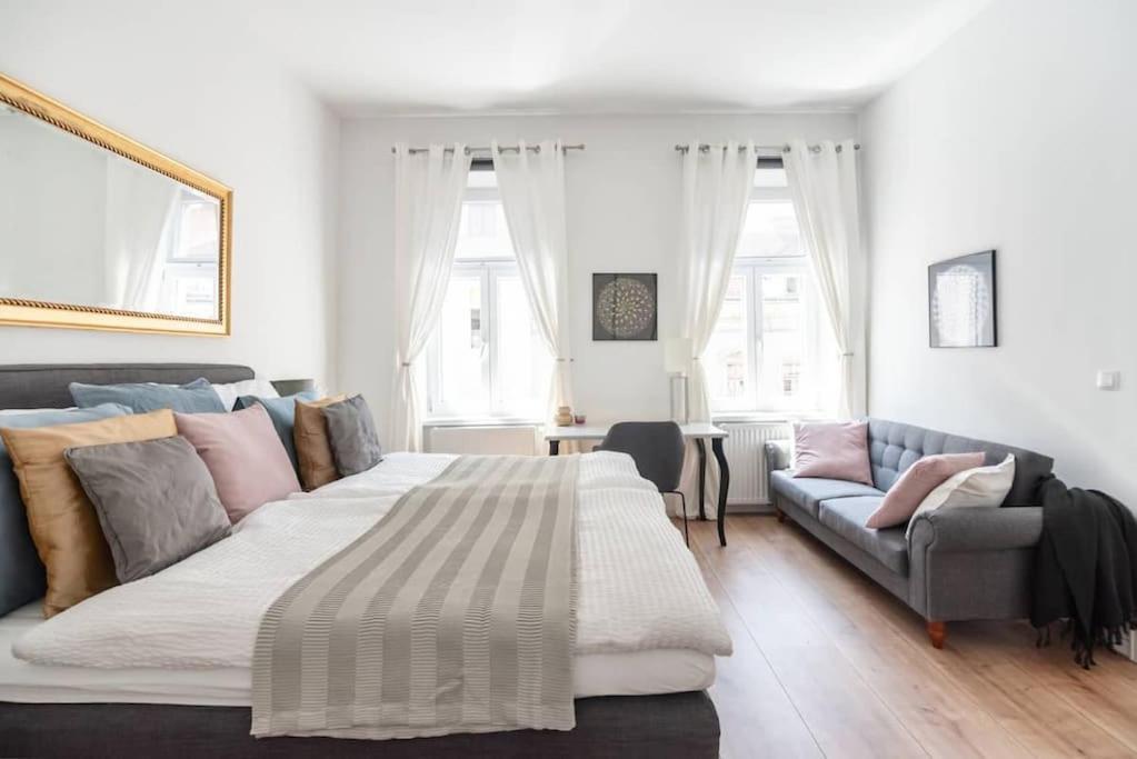 Apartamento Relocation Or Expats, Only Long Term Stay! 2 Min To Metro