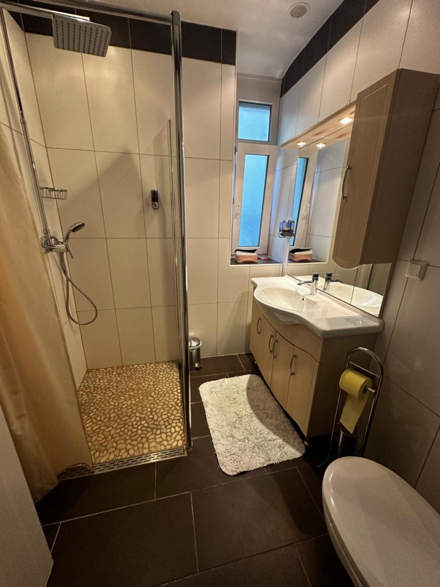 Modern In The Heart Of - Steps From The Opera Apartment Wien