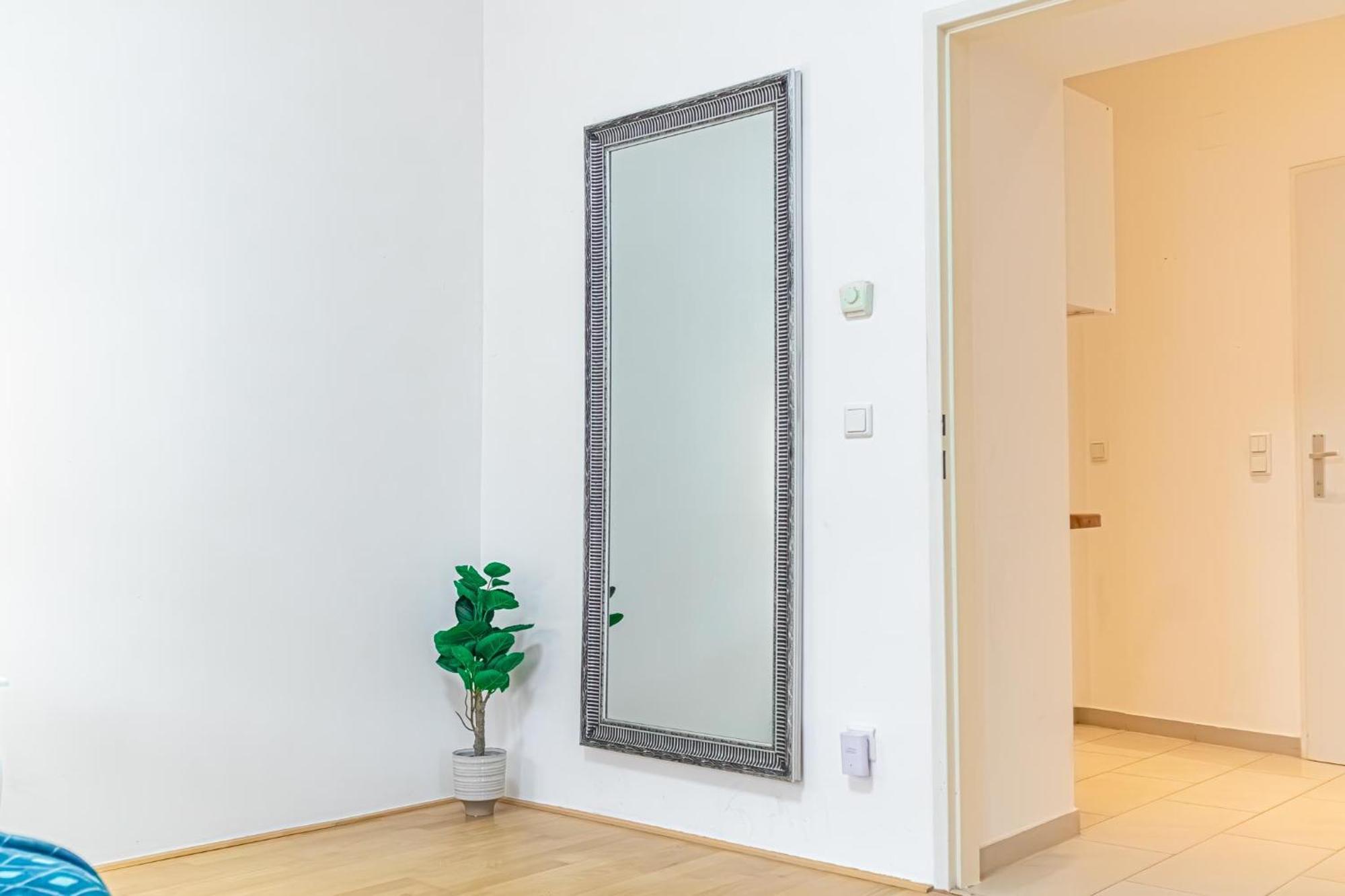 Apartment Elegant 2br Apt.@wiener Stadthalle/central Located