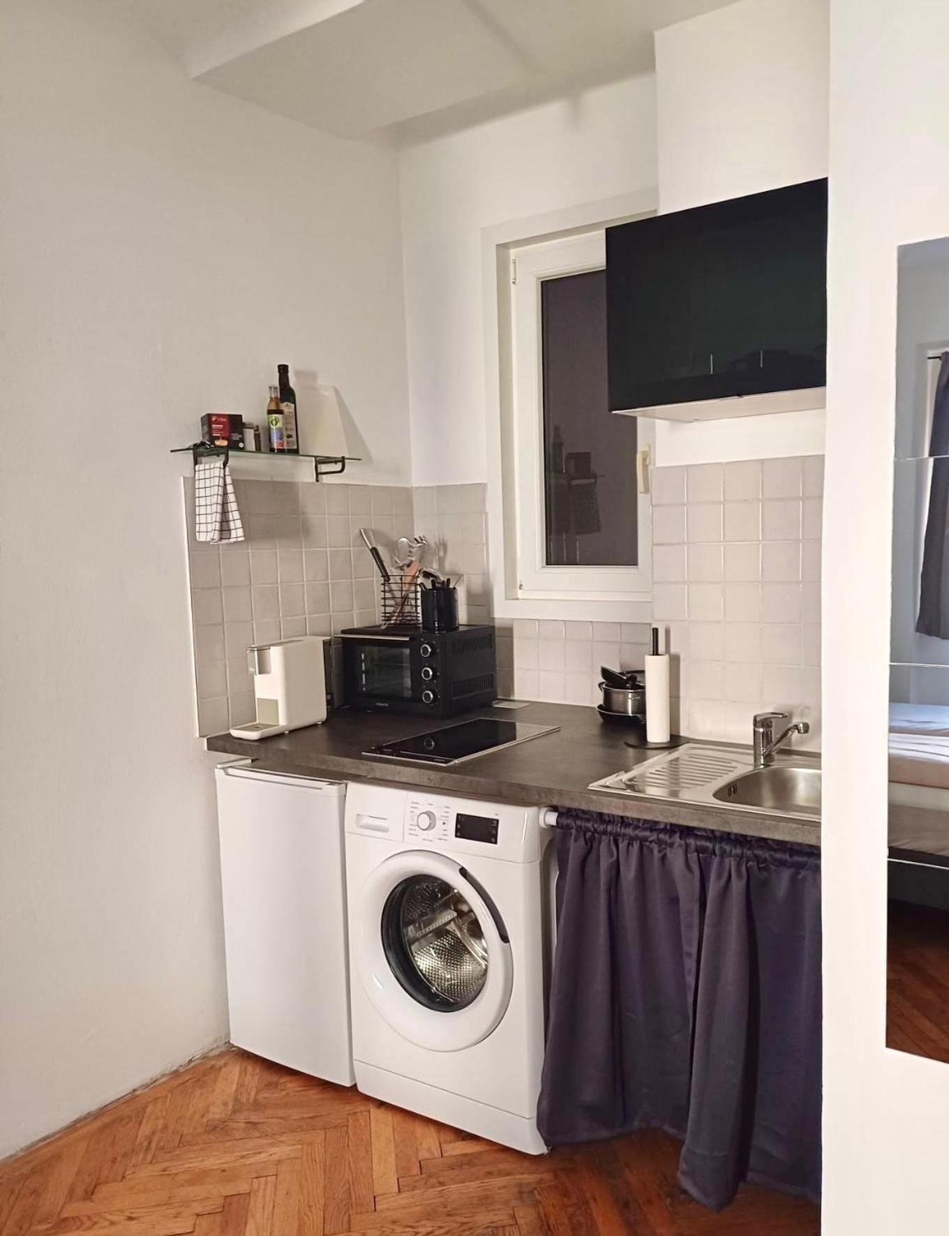 Lerchenfelder Strasse Apartment