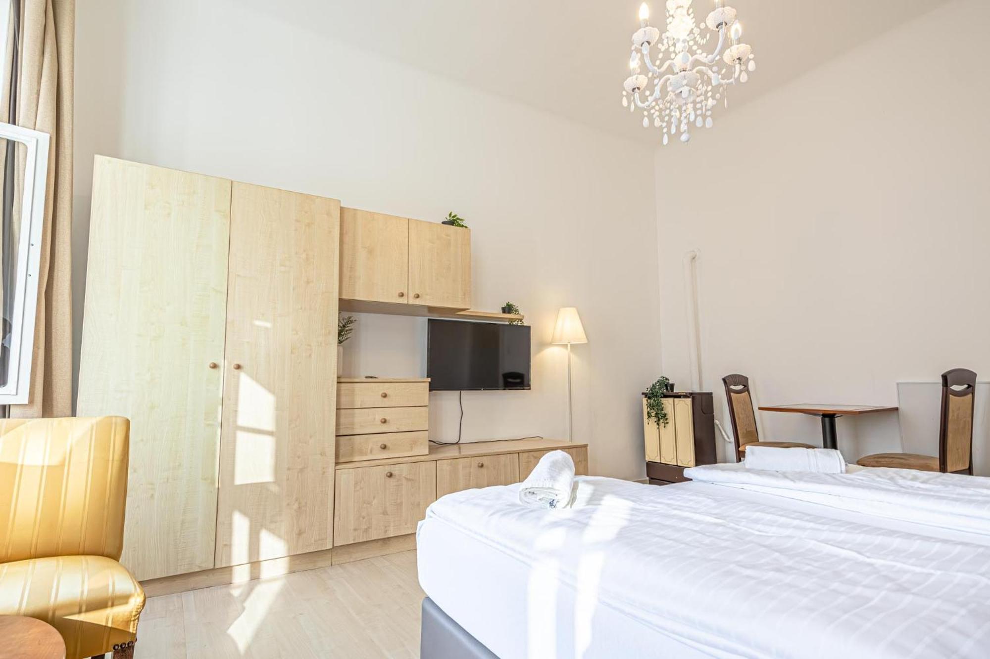8 Min Walk To Wiener Stadthalle, Stylish 1br Apartment Vienna