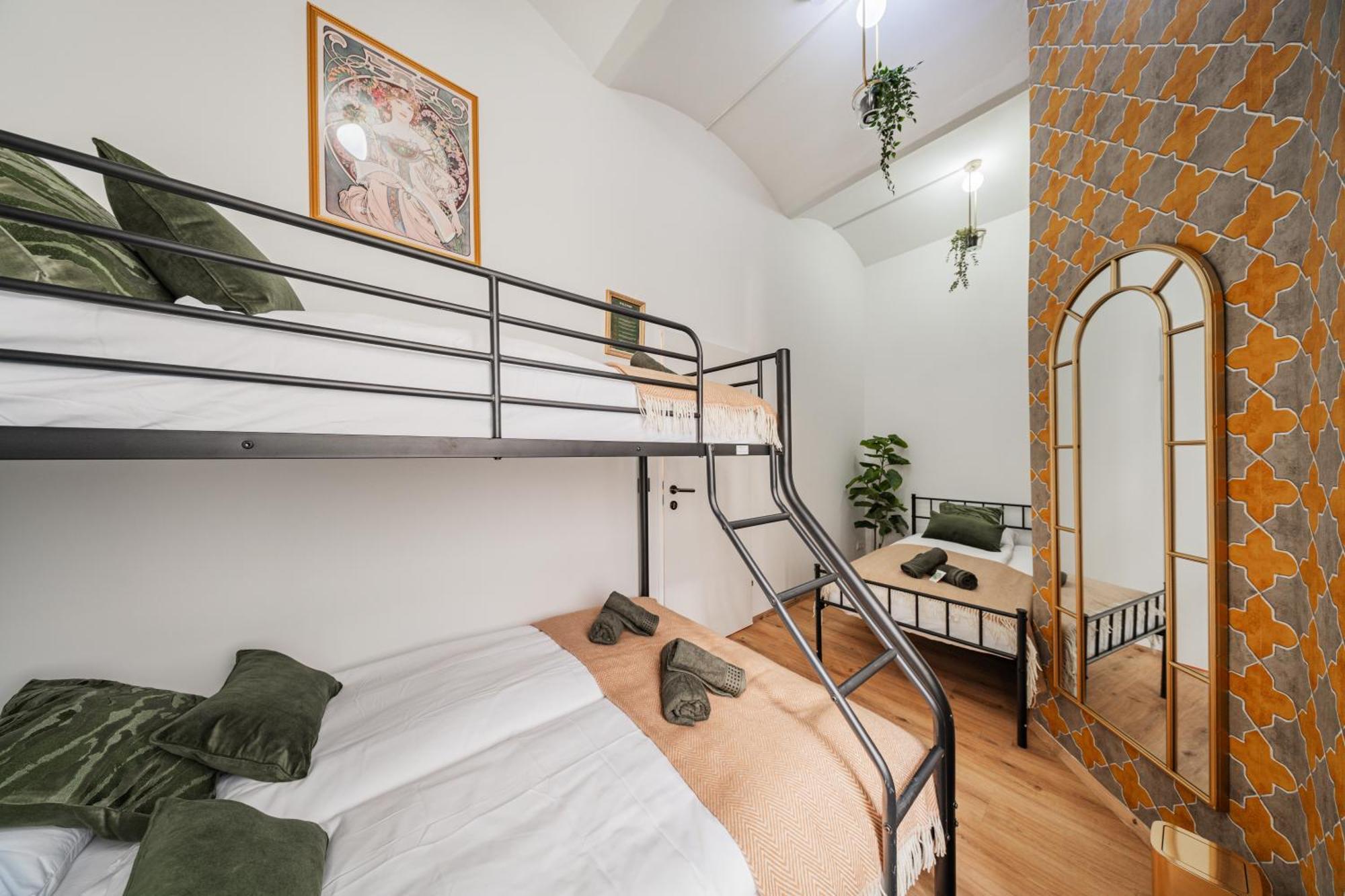 Hostel Bloom By Home1 Vienna