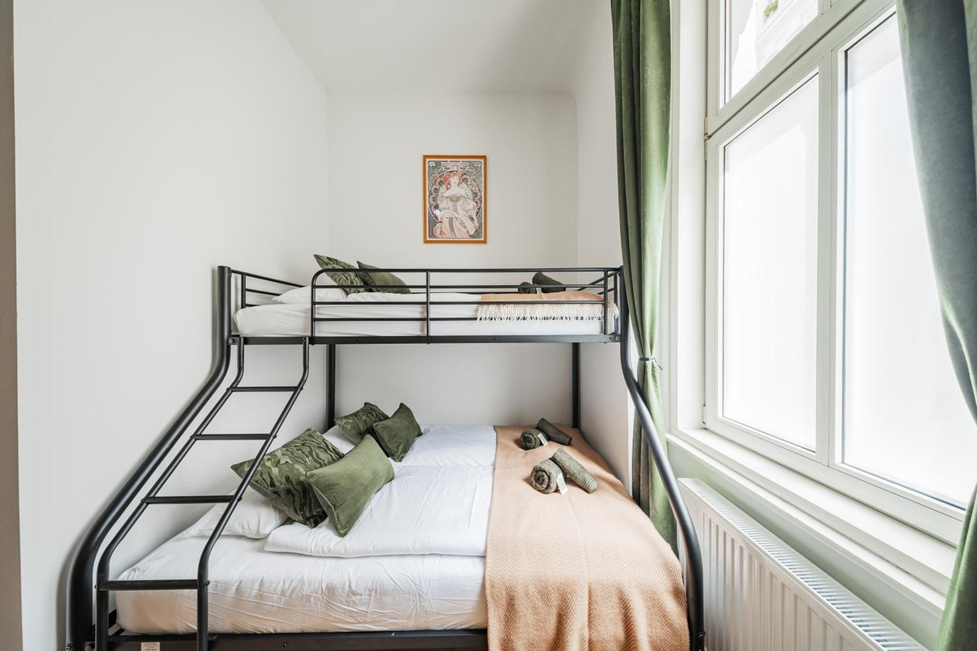 Bloom By Home1 Hostel