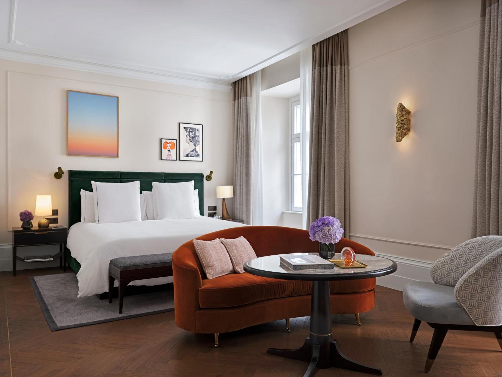 Rosewood Vienna