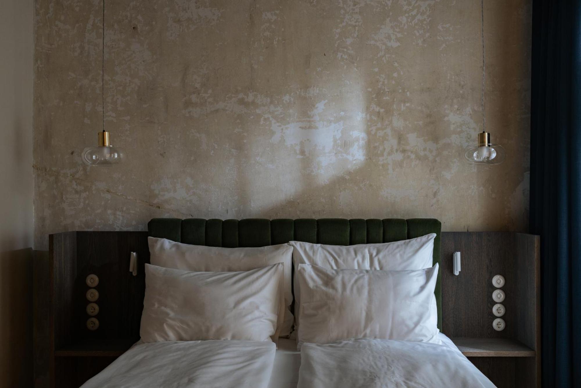 By Wolfensson - Boutique 5* Viena
