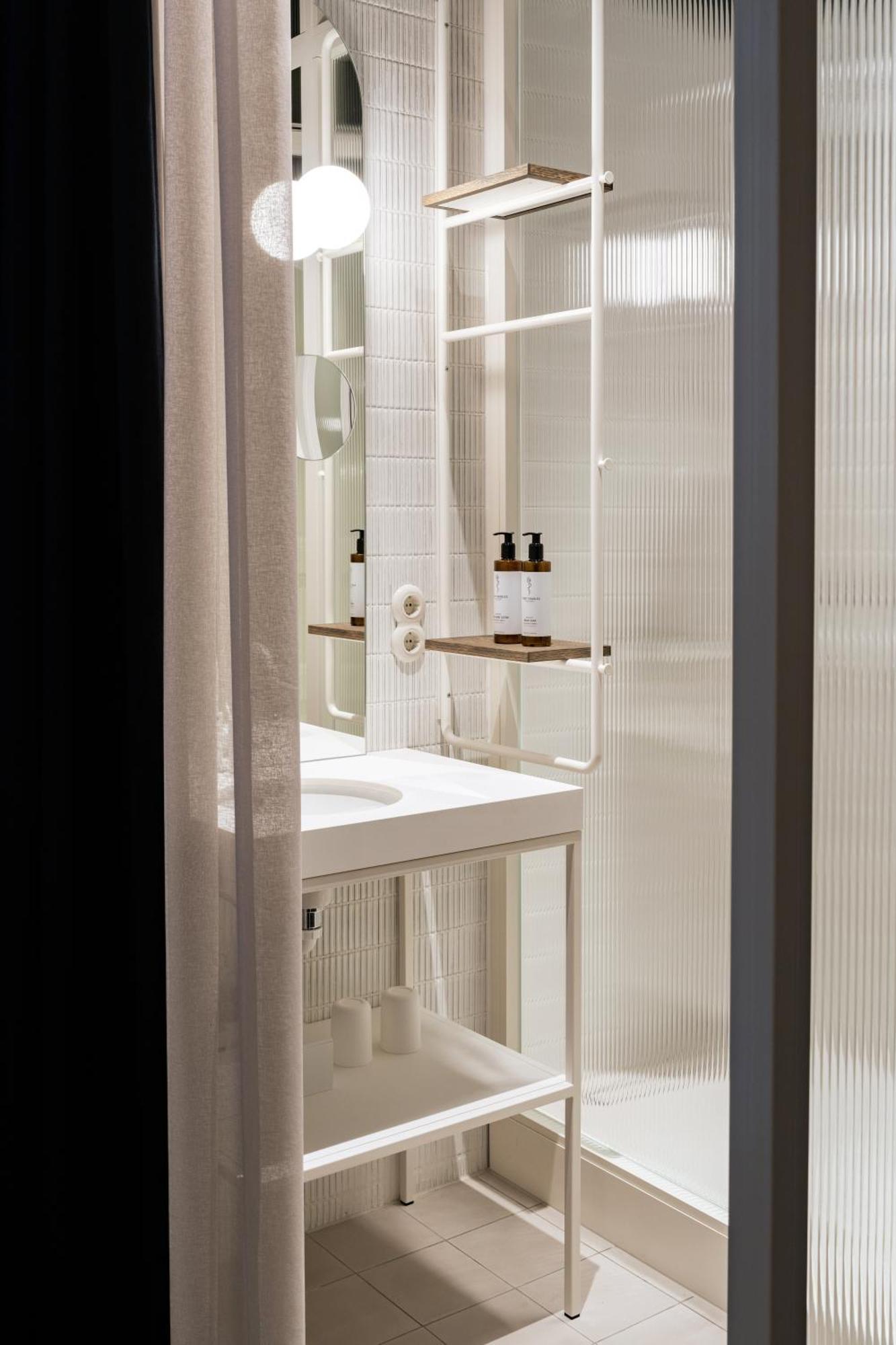 By Wolfensson - Boutique 5* Viena
