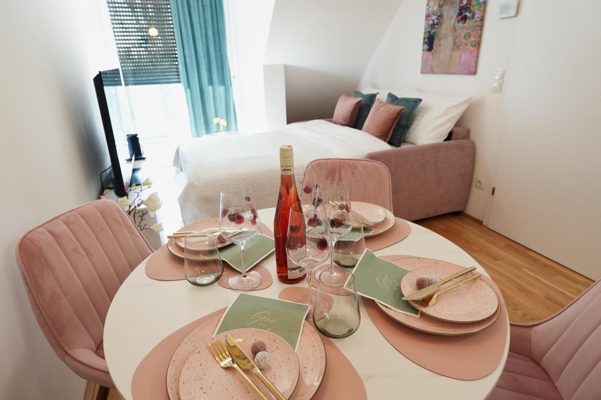 Apartment Carl's Design Residences By Domicilia Wien
