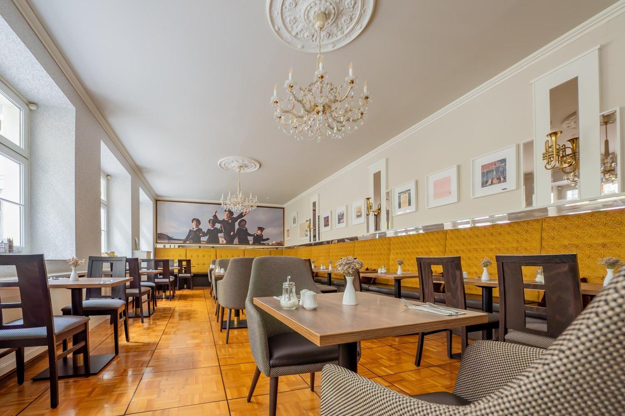 Josefshof Am Rathaus 4*