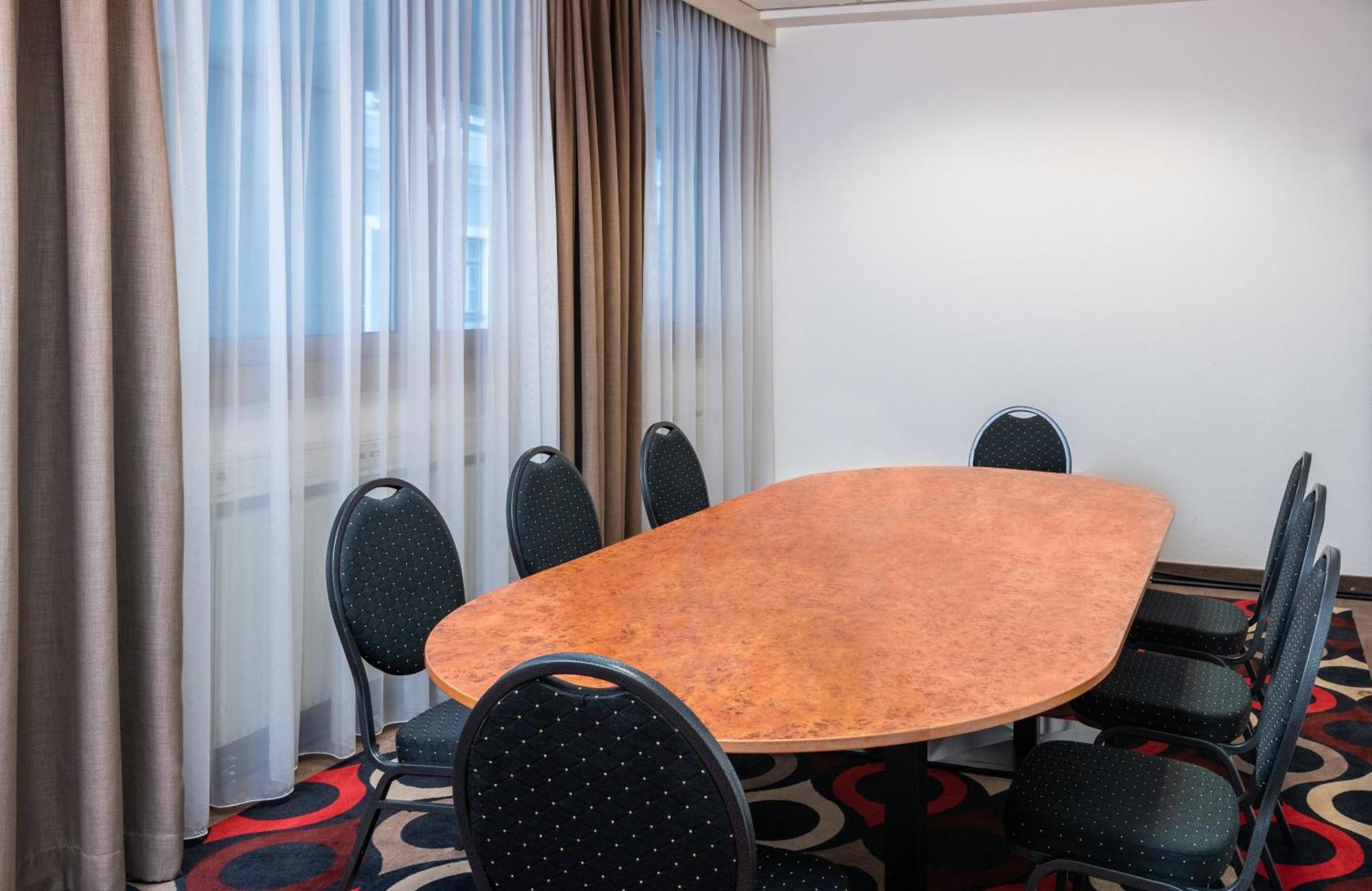 Leonardo Hotel 4*