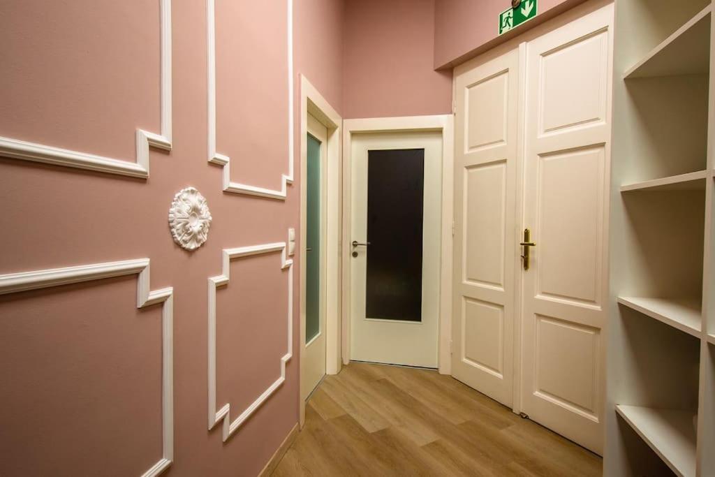 Apartment Luxuryloft - Direct Access To Shopping Street, U3 Station, Close To Center Vienna