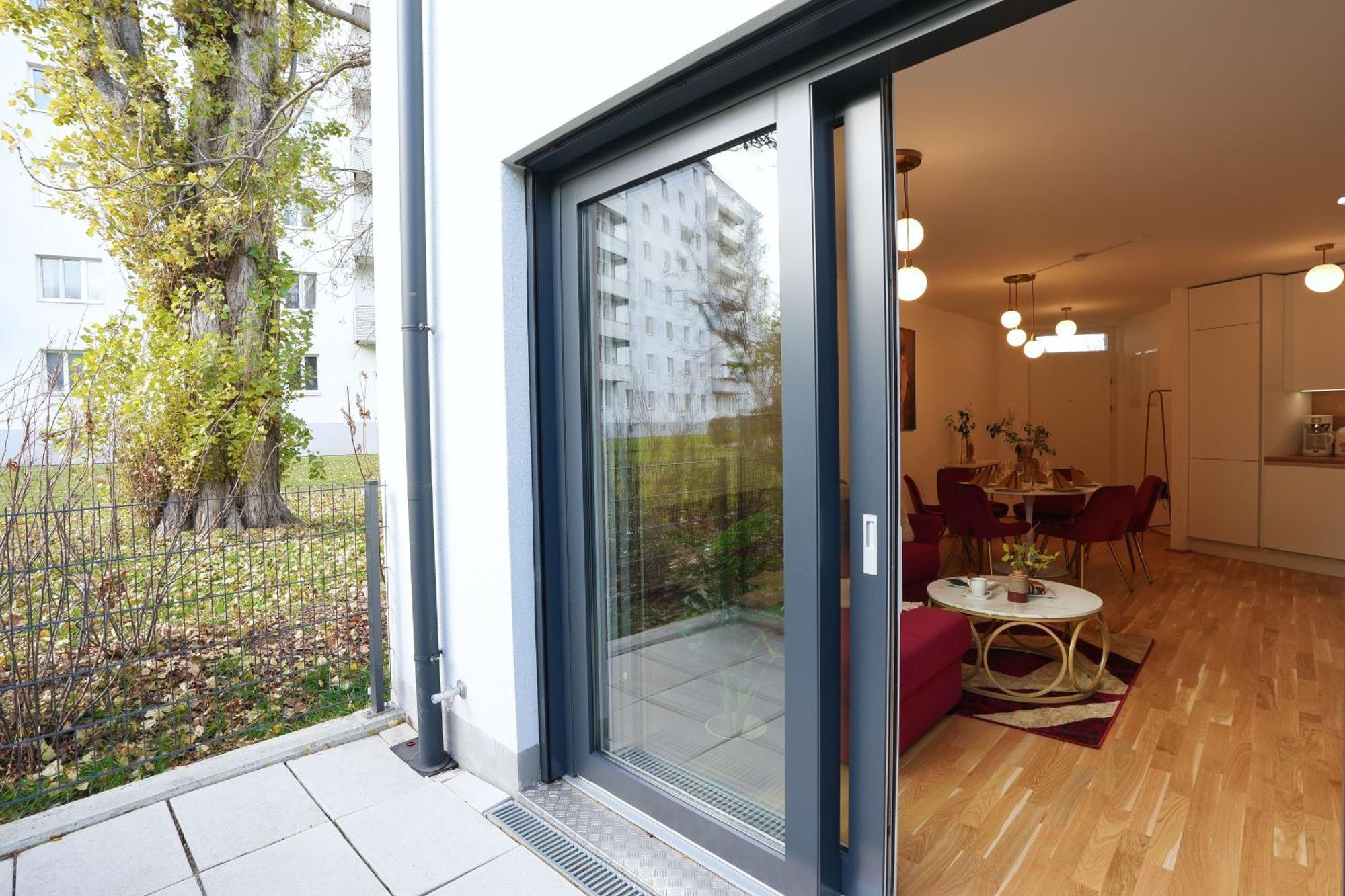Apartment Carl's Design Residences By Domicilia *