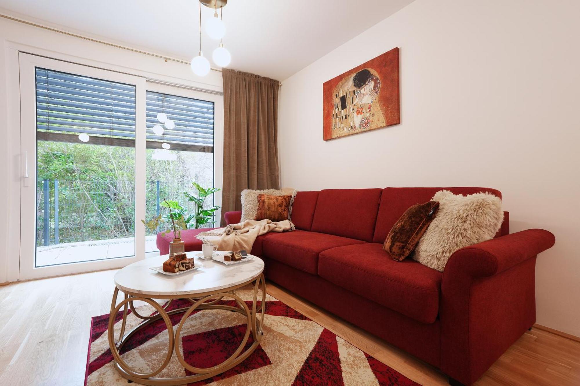 Carl's Design Residences By Domicilia Apartment *