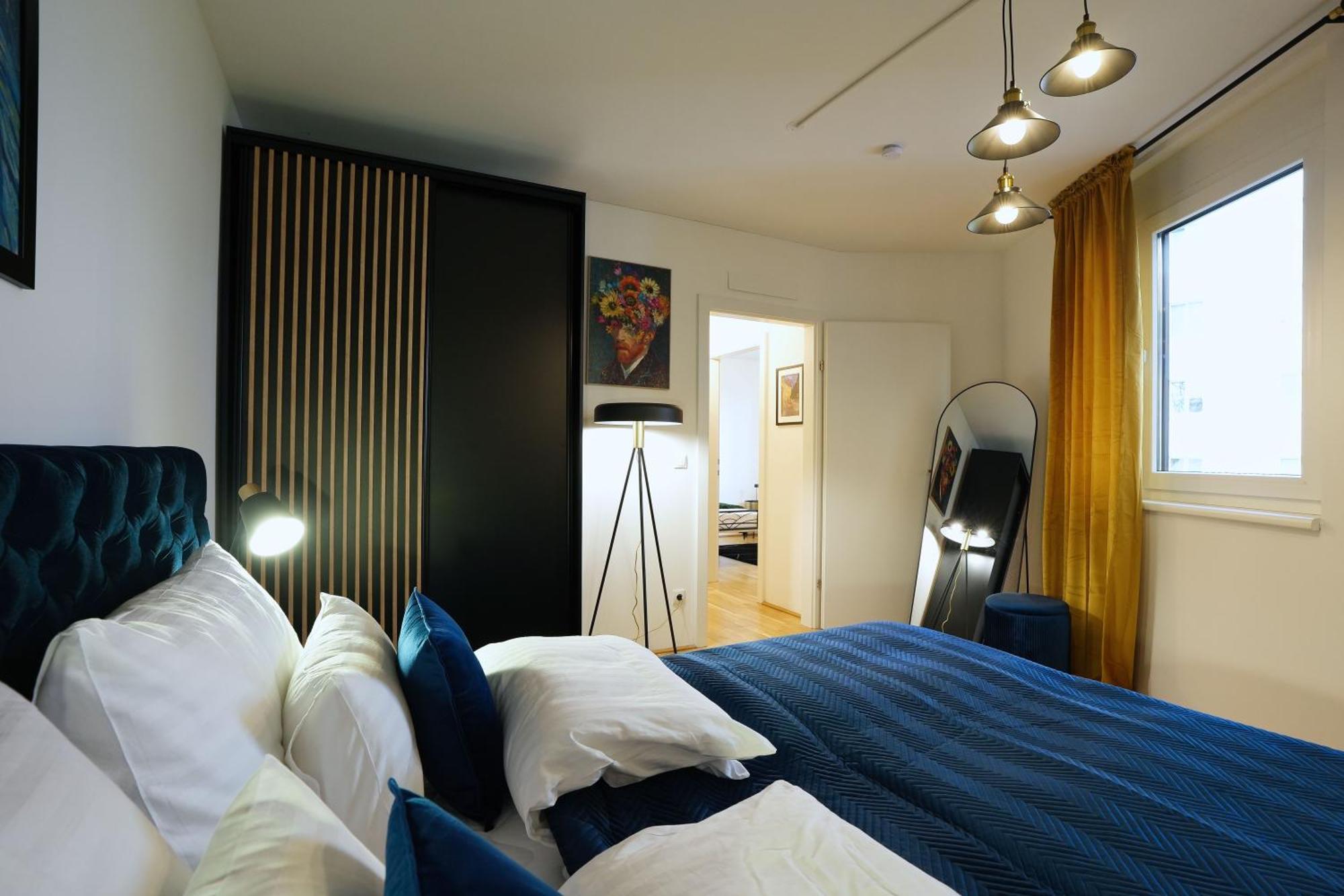 Carl's Design Residences By Domicilia Apartment *