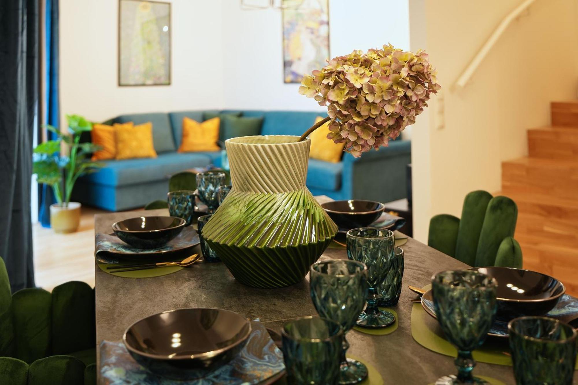 Apartment Carl's Design Residences By Domicilia *
